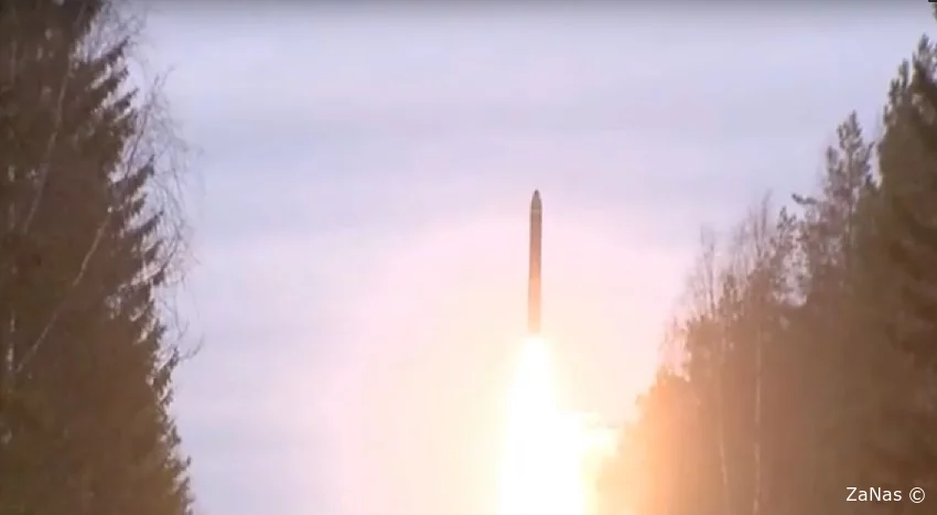 Минобороны публикует еще кадры пуска ракеты "Ярс"